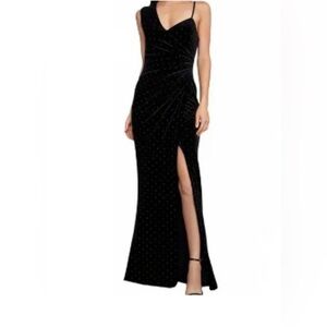 BCBGMaxAzria Elegant Black One Shoulder Velvet Maxi Dress /Embellishment Sz 4